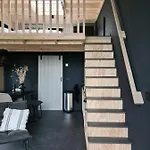 Nieuw! Sfeervol Tiny House In De En Aan Het Water