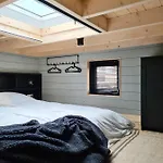 Nieuw! Sfeervol Tiny House In De En Aan Het Water