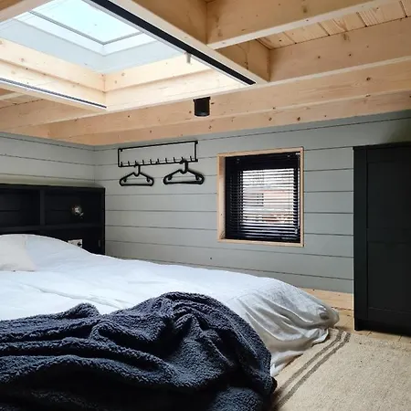 Nieuw! Sfeervol Tiny House In De En Aan Het Water