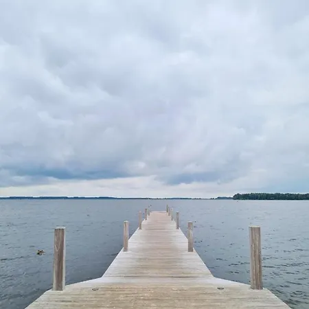 Nieuw! Sfeervol Tiny House In De En Aan Het Water フルスホルスト