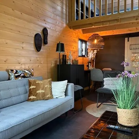 Nieuw! Sfeervol Tiny House In De En Aan Het Water * הושורסט