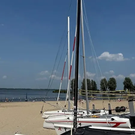 Nieuw! Sfeervol Tiny House In De En Aan Het Water Holiday home Hulshorst