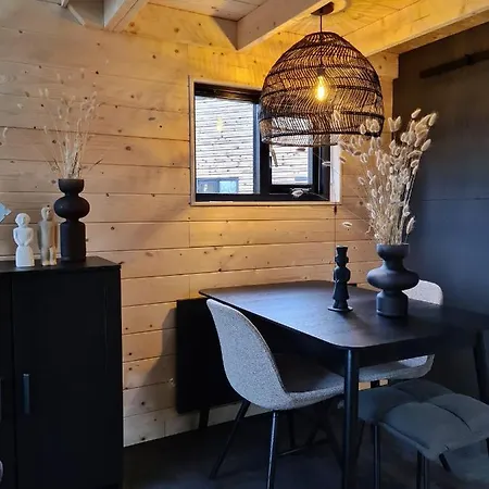 Nieuw! Sfeervol Tiny House In De En Aan Het Water