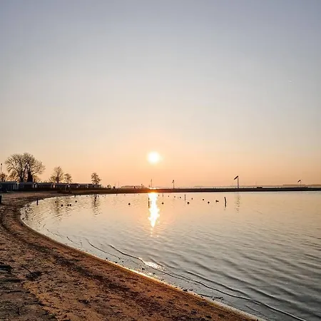 Nieuw! Sfeervol Tiny House In De En Aan Het Water Semesterbostad *