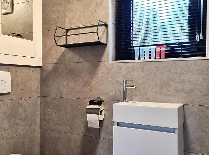 Nieuw! Sfeervol Tiny House In De En Aan Het Water Hulshorst